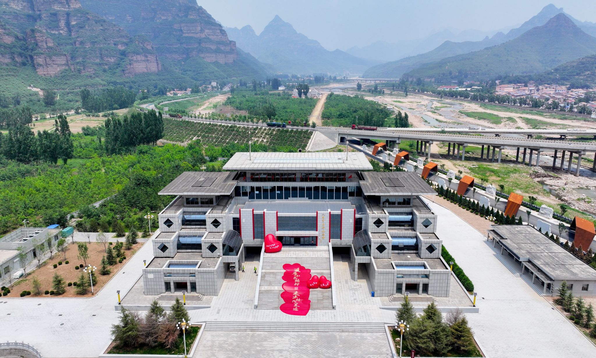 山西建投八建集團(tuán)承建的左權(quán)縣紅色文化旅游保護(hù)PPP項(xiàng)目——麻田八路軍總部片區(qū)提升改造項(xiàng)目全面進(jìn)入試運(yùn)營