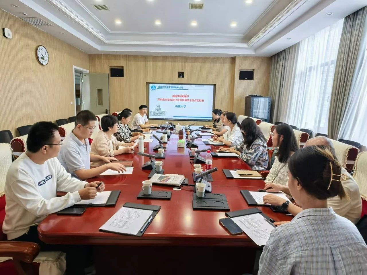 山西建投集團煤矸石處置利用專班與山西大學資源與環(huán)境工程研究所舉行座談會