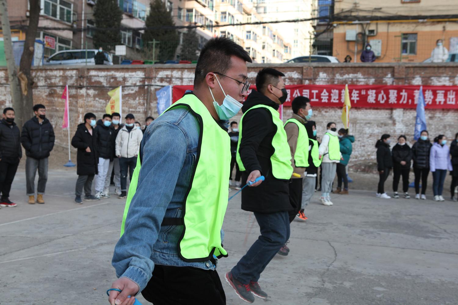 山西建投機械化集團舉辦迎新年“凝心聚力，蓄勢再出發(fā)”職工趣味運動會