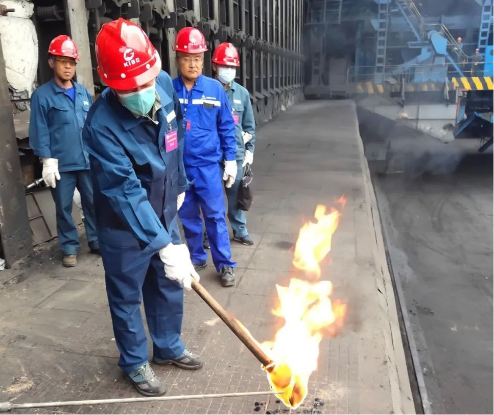 山西建投建工集團承建的云南師宗煤焦化項目烘爐點火儀式順利舉行