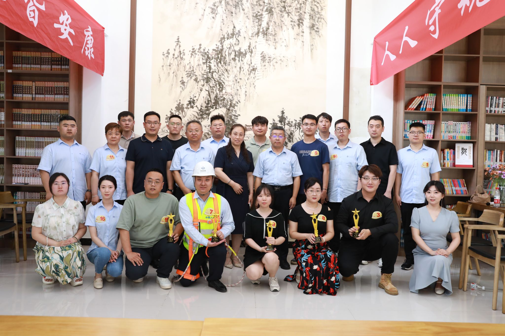 山西建投八建集團(tuán)舉辦“中國(guó)夢(mèng)·勞動(dòng)美——人人守規(guī)范，處處皆安康”主題演講比賽