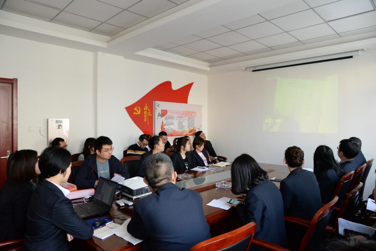 金融建通聯(lián)合團(tuán)支部組織開(kāi)展“學(xué)雷鋒從身邊點(diǎn)滴做起”主題活動(dòng)