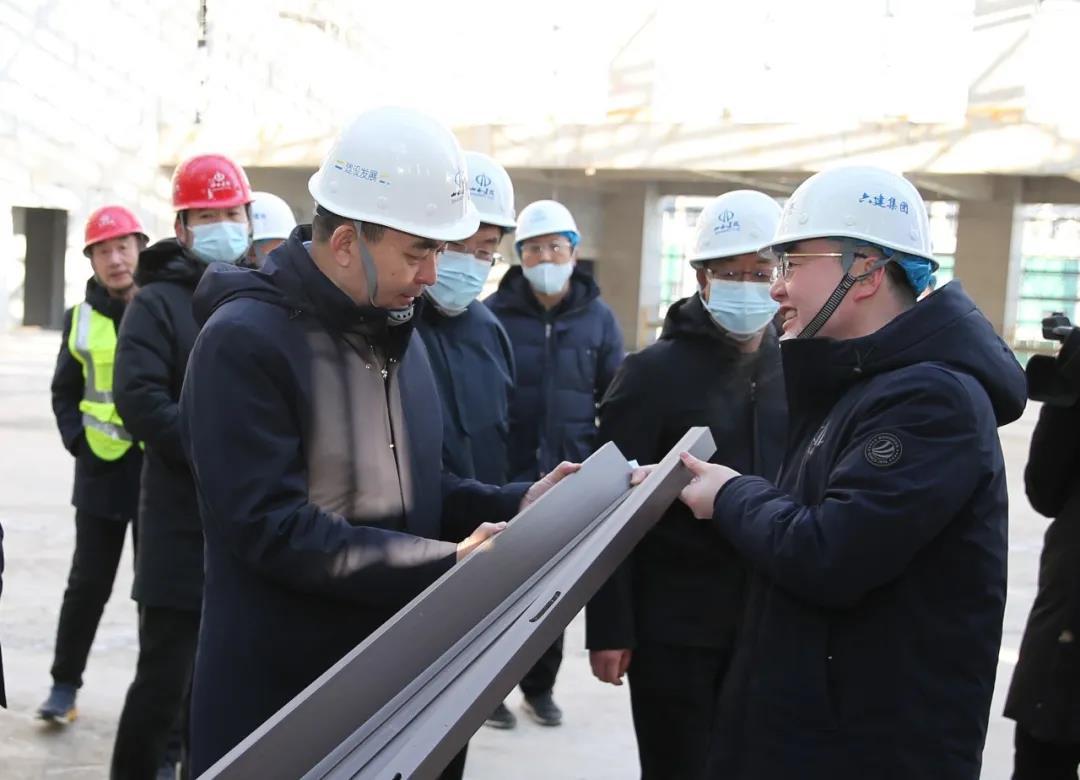 集團(tuán)領(lǐng)導(dǎo)深入山西·瀟河新城項(xiàng)目開(kāi)展帶班檢查暨新春慰問(wèn)活動(dòng)