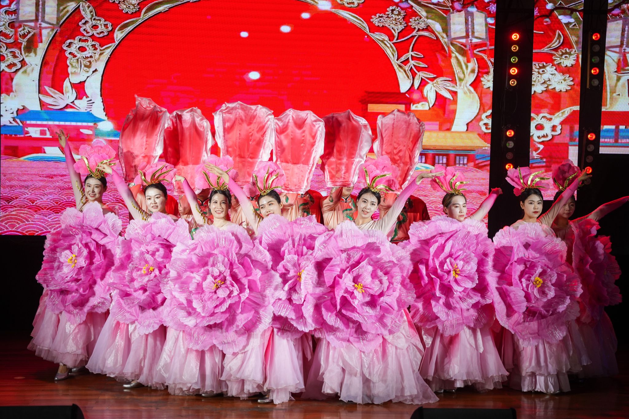 山西建投建工集團(tuán)及協(xié)同單位舉辦迎新文藝聯(lián)歡會(huì)