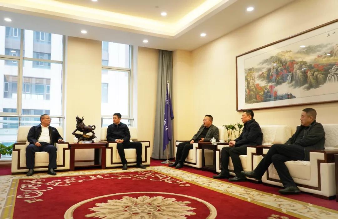 高平市委常委、副市長在山西建投安裝集團調(diào)研