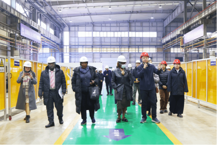 非洲使節(jié)團、全國對外友協(xié)一行來山西建投工程機械公司考察交流