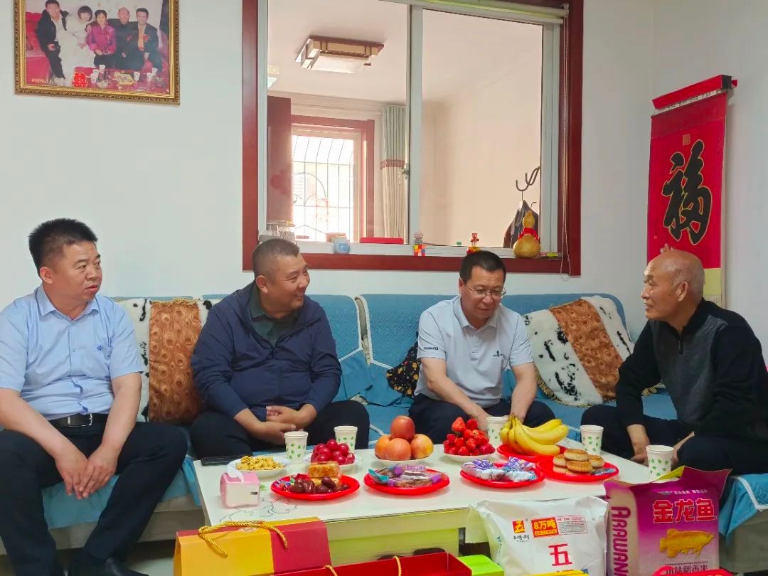 山西建投建工集團(tuán)走訪慰問勞模