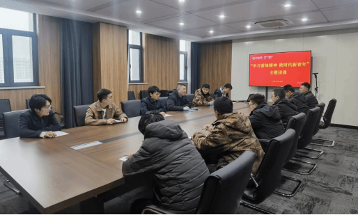 山西建投工程機械公司開展學(xué)雷鋒系列活動