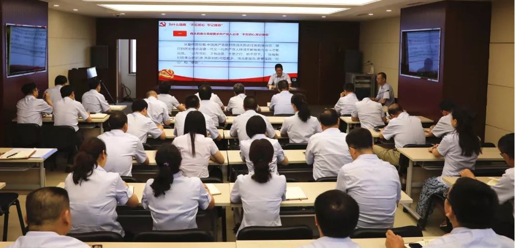 【基層動(dòng)態(tài)】山西建投建工集團(tuán)不忘初心、牢記使命——開(kāi)創(chuàng)改革發(fā)展新局面，實(shí)現(xiàn)轉(zhuǎn)型升級(jí)新作為