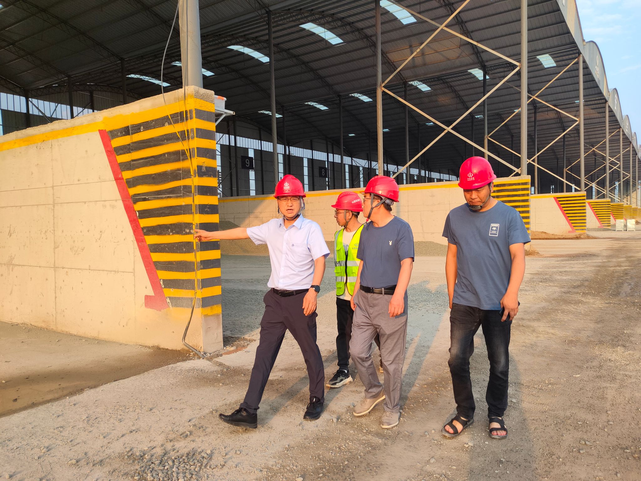 山西建投機(jī)械化集團(tuán)檢查指導(dǎo)太原武宿國際機(jī)場三期改擴(kuò)建項(xiàng)目建設(shè)工作