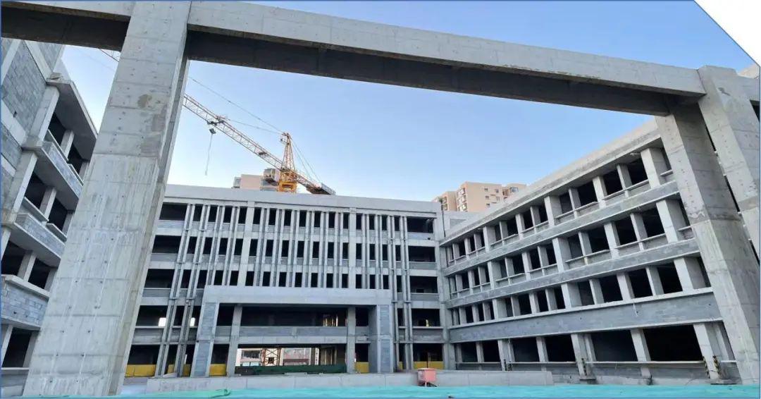 山西建投總承包公司壽陽(yáng)縣濱河小學(xué)項(xiàng)目順利通過主體結(jié)構(gòu)工程驗(yàn)收