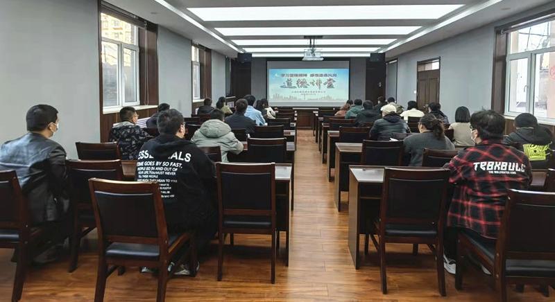山西建投機(jī)械化集團(tuán)舉辦“學(xué)習(xí)雷鋒精神感悟道德風(fēng)尚”道德講堂