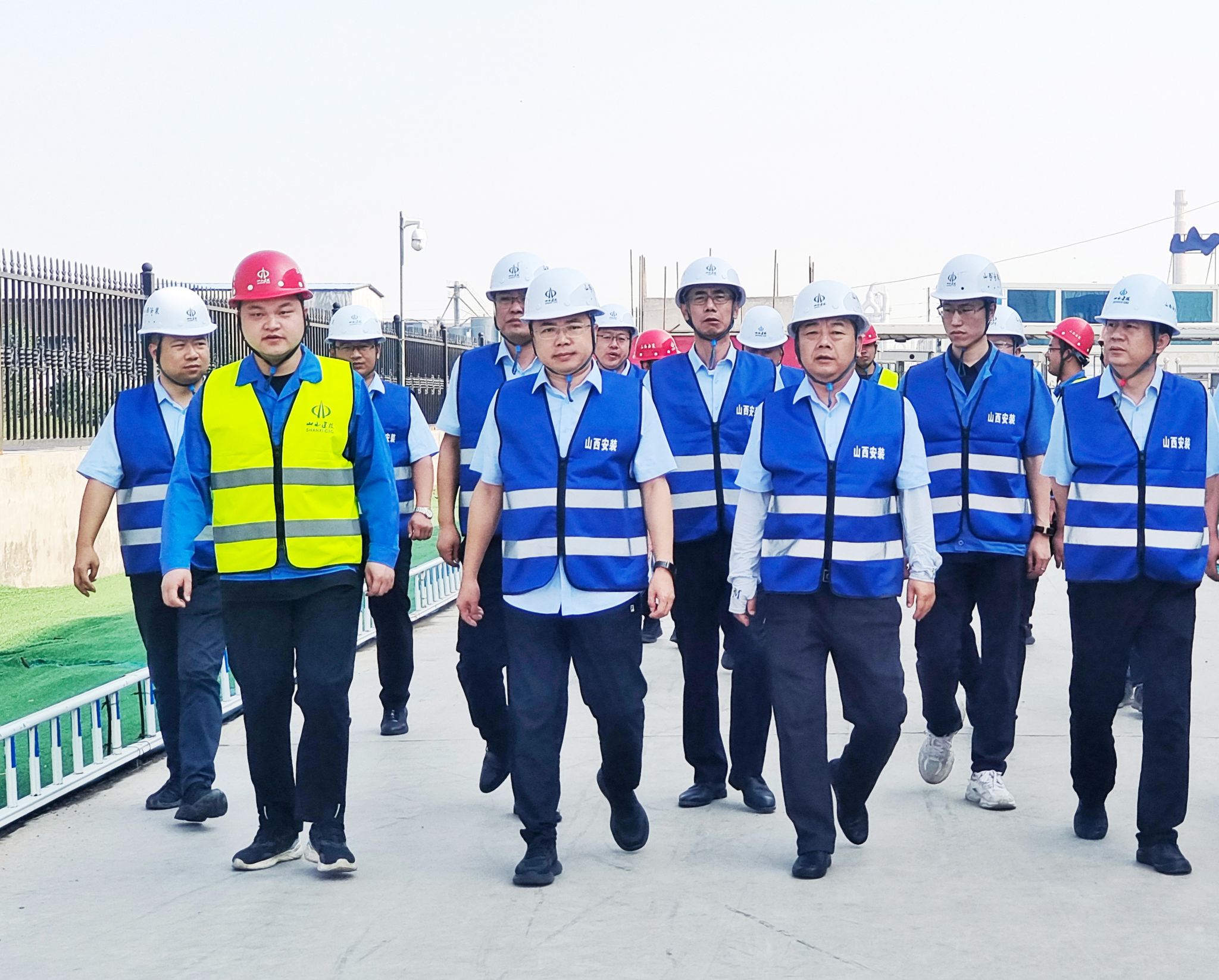 山西建投安裝集團(tuán)深入察哈爾右翼后旗熱電聯(lián)產(chǎn)項目開展帶班檢查