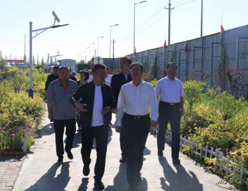 朔州市委書記在山西建投承建的朔州市一中新校區(qū)建設項目調研