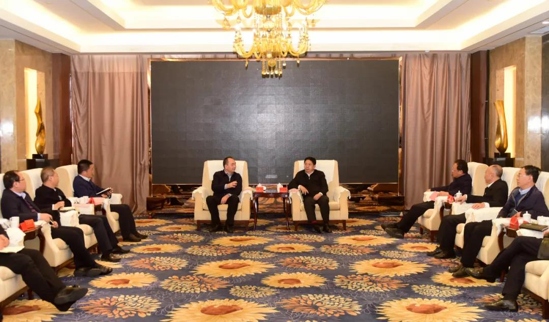 省委常委、大同市委書記張吉福與孫波一行舉行工作會(huì)談