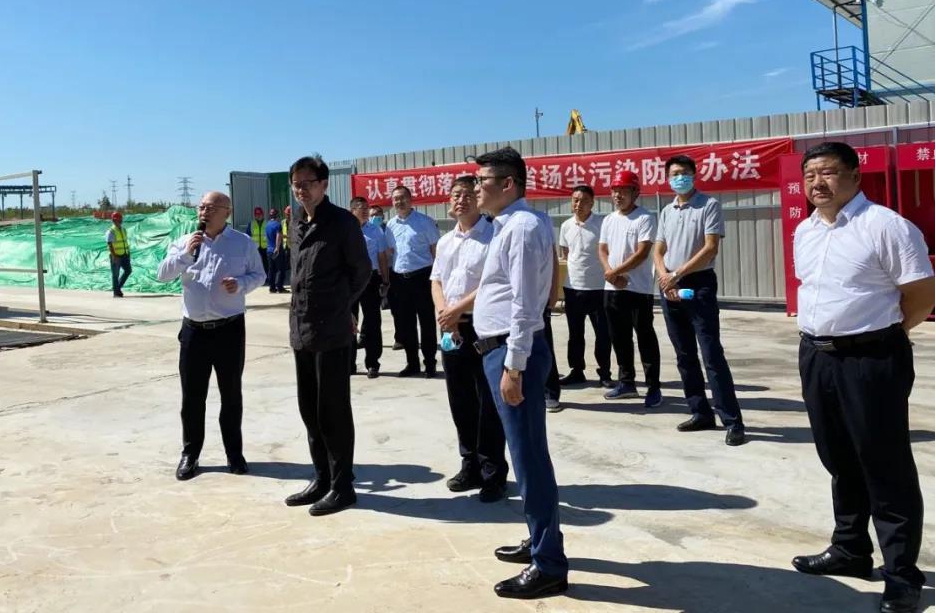 中央和國家機(jī)關(guān)工委常務(wù)副書記在山西建投三建集團(tuán)承建的新農(nóng)利合太行山農(nóng)特產(chǎn)品博覽園項(xiàng)目調(diào)研