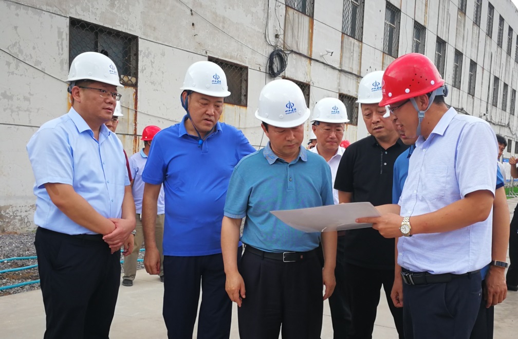 晉中市副市長(zhǎng)在山西建投總承包部晉中市傳染病醫(yī)院改擴(kuò)建項(xiàng)目調(diào)研