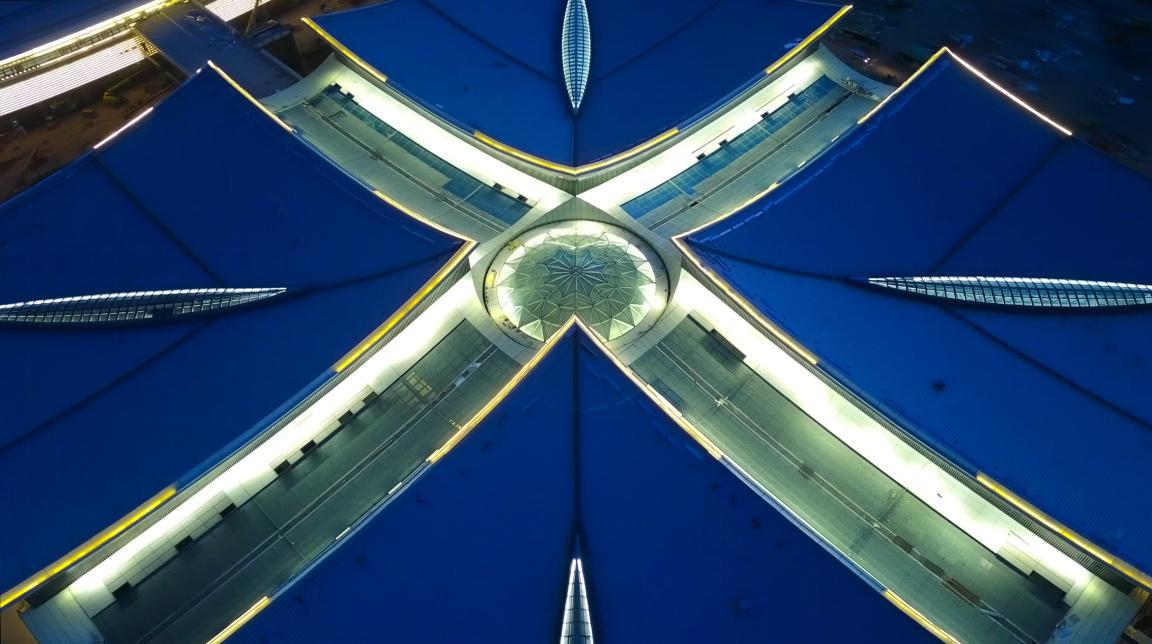 四組數(shù)字“建證”瀟河國際會展中心中間組團(tuán)項目履約強(qiáng)音