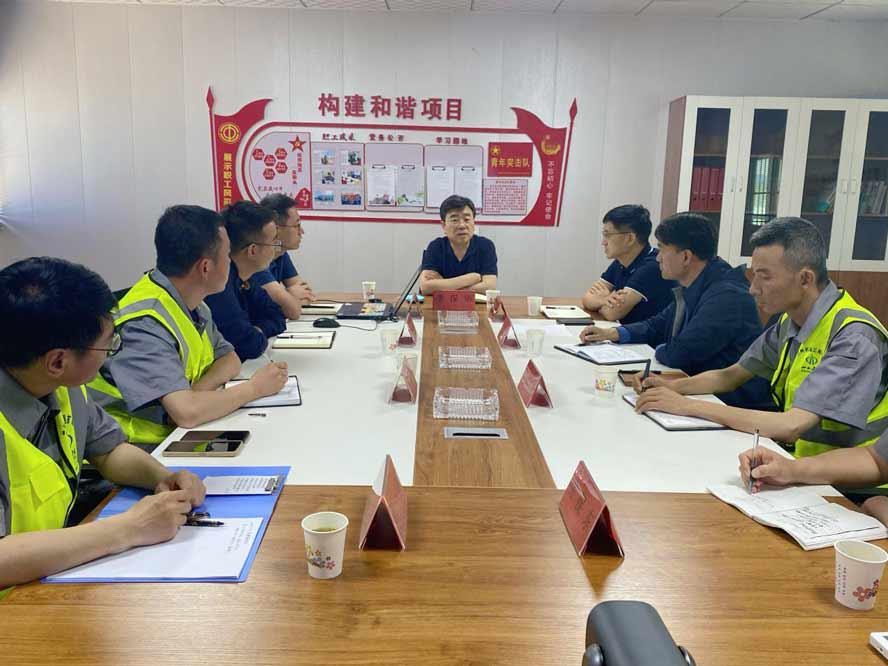 山西建投機械化集團黨委書記、董事長李保華一行到蘭州中川機場項目檢查指導工作