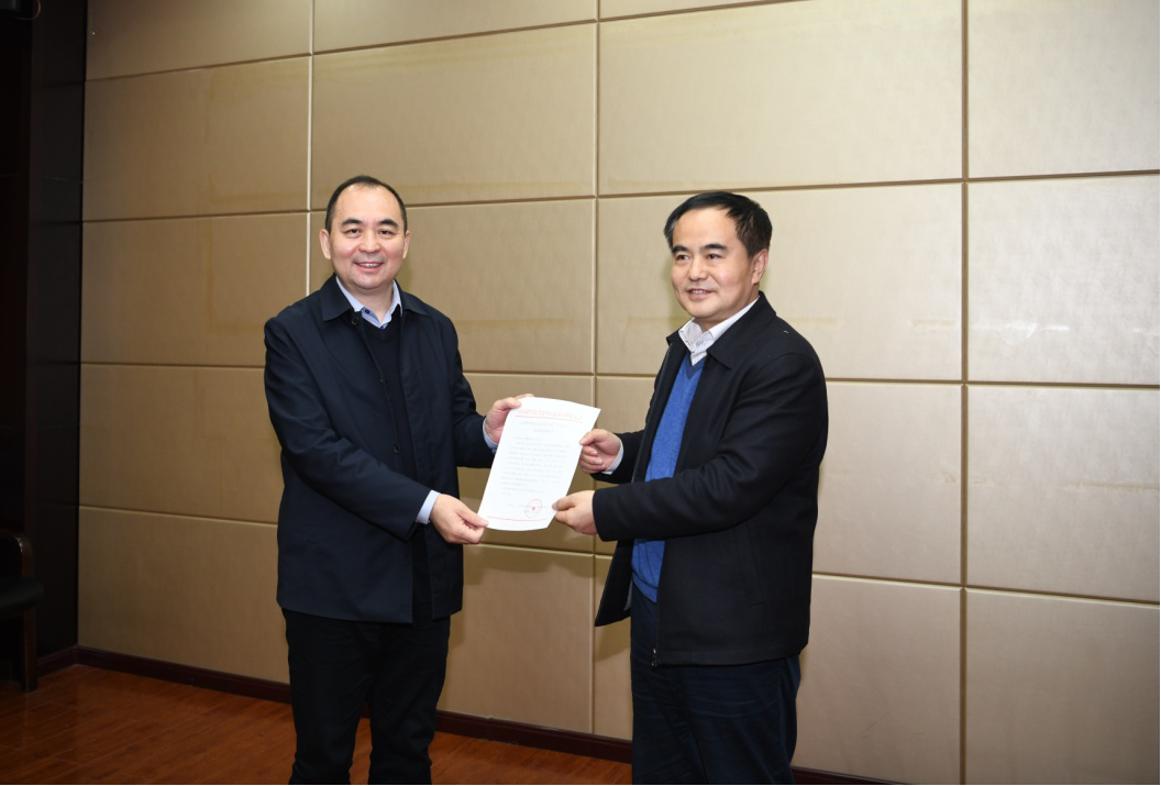 山西建投與山西綜改示范區(qū)舉行“五大中心”項(xiàng)目建設(shè)對接會(huì)