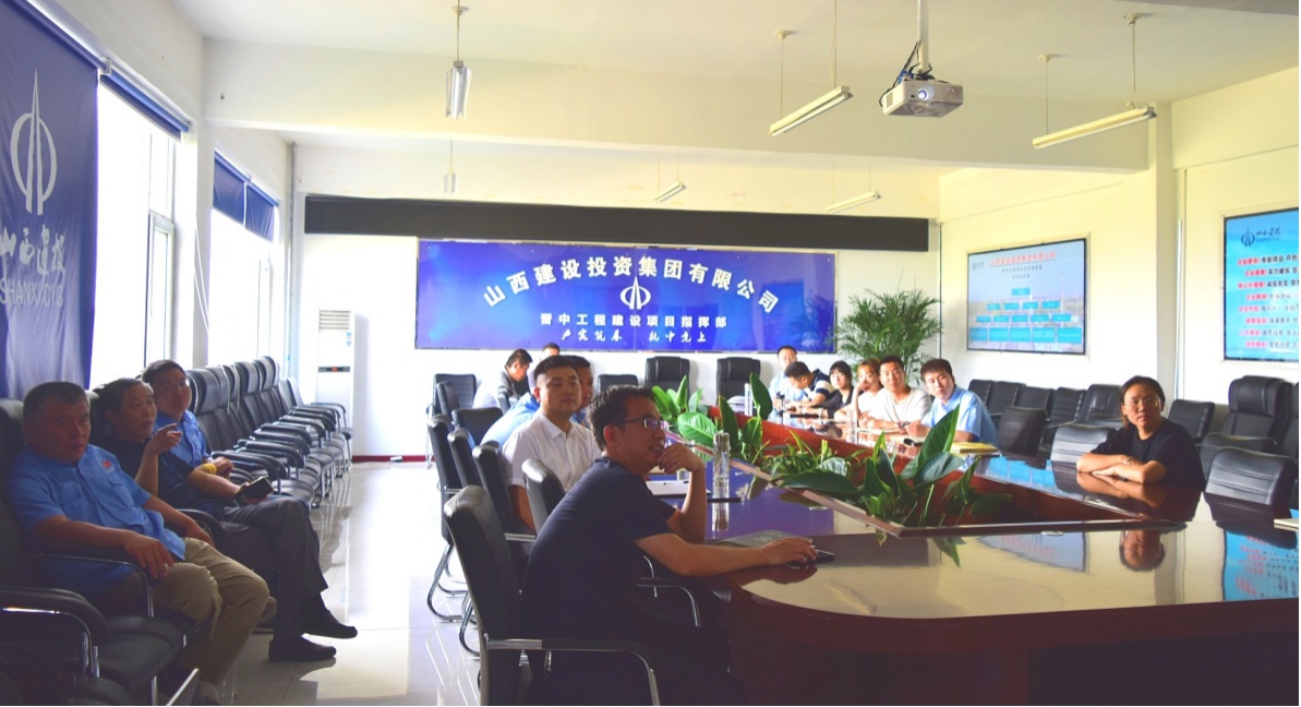 山西建投晉中指揮部組織觀看 《戰(zhàn)“疫”一線黨旗紅》抗疫公益專題片