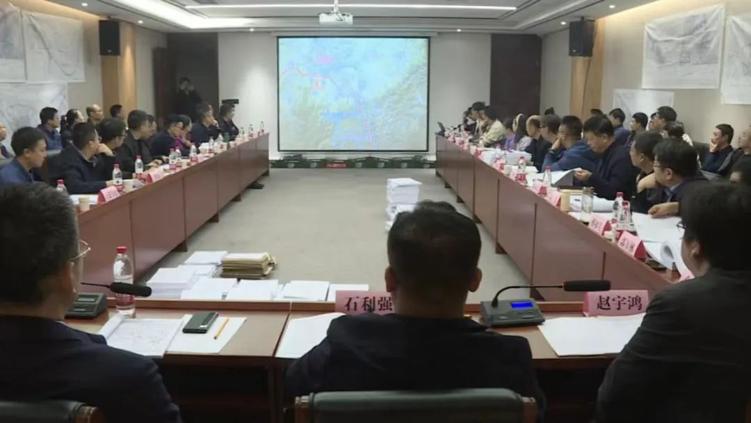 山西建投建工集團(tuán)承建的靈丘G336特許經(jīng)營項(xiàng)目順利完成初步設(shè)計(jì)外業(yè)驗(yàn)收